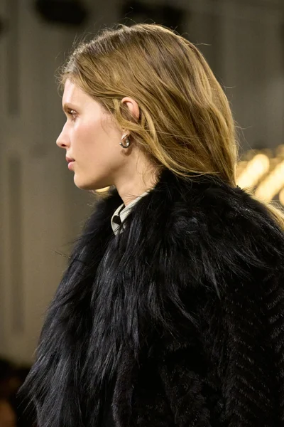 Look 62